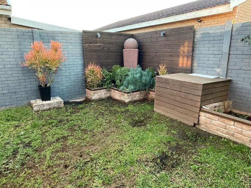 2 Bedroom Property for Sale in Bridgemeade Eastern Cape